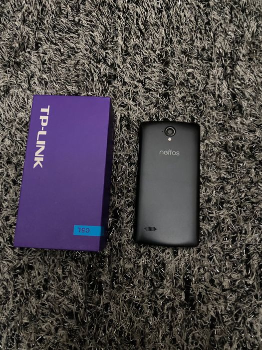 2 telemóveis e um tablet