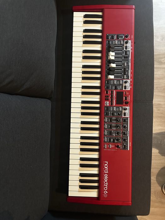 Nord electro 6D 61