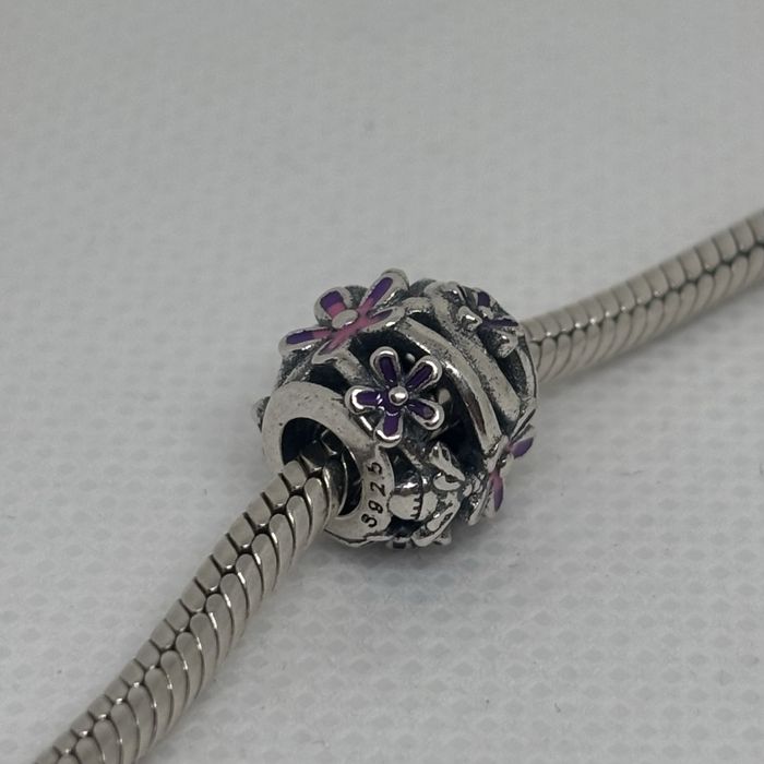 Charms stebrny S925 stokrotki