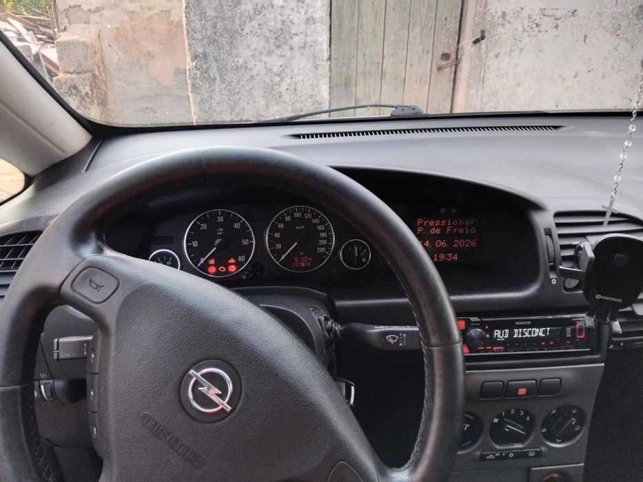 Vendo Opel Zafira 2.2DTI