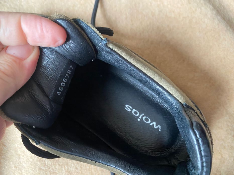 Buty adidasy Wojas rozm 39 super skórka