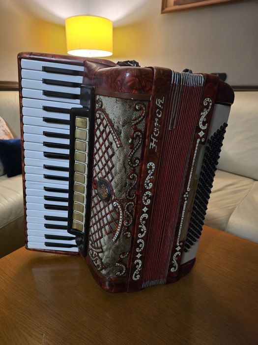 Akordeon Horch Musette 120 Basów