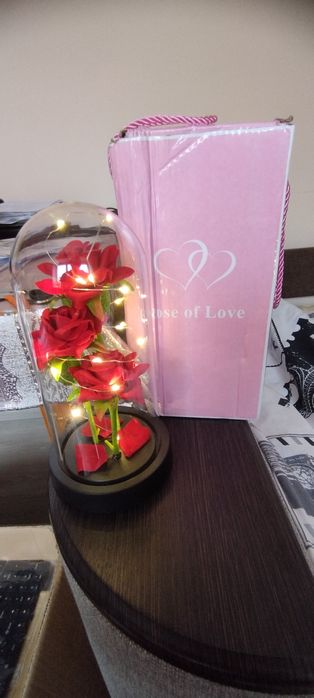 Продам три тюльпани, троянди(рози) в колбі, Різні Варіанти