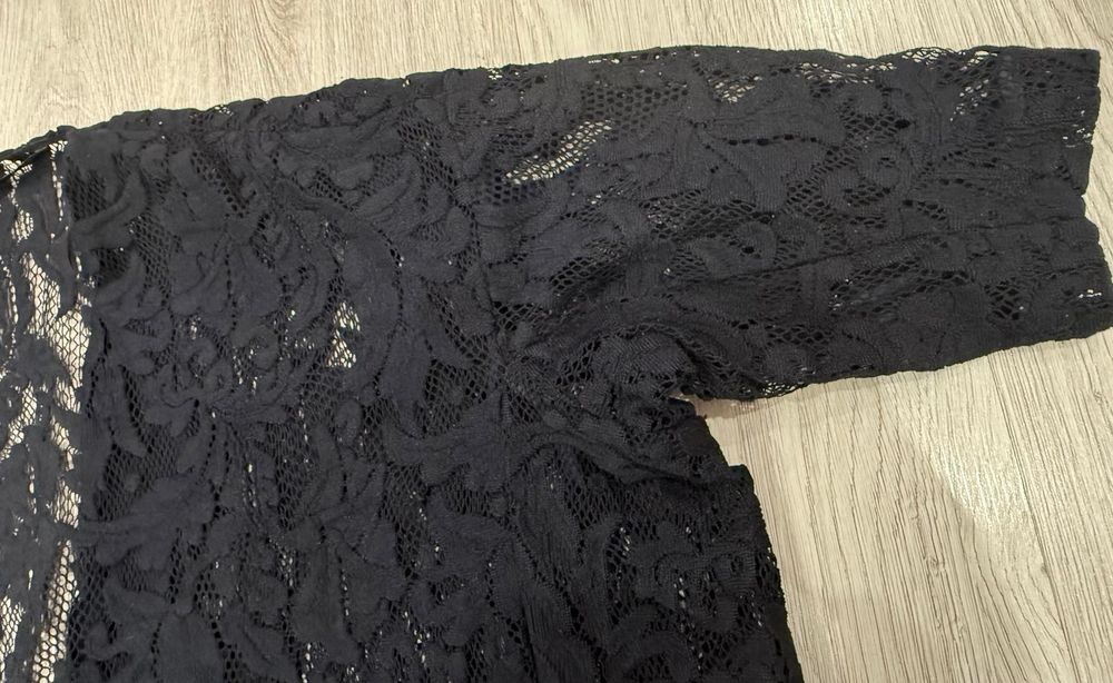 Czarna koronkowa narzutka Zara krótki rękaw M