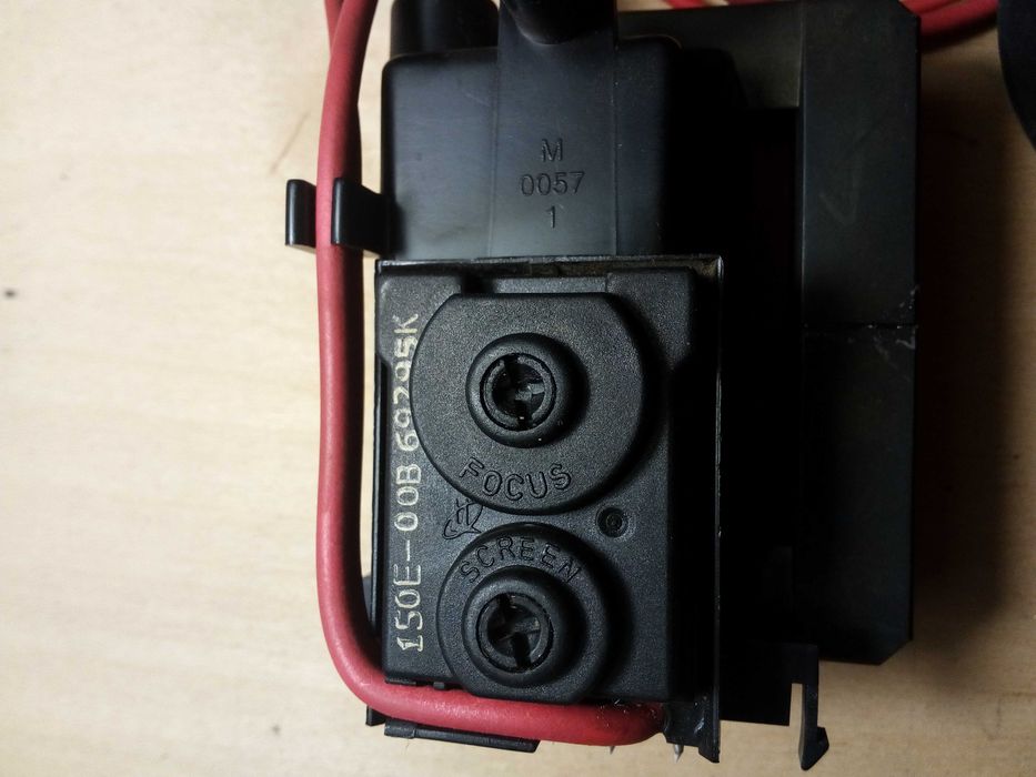 Строчный трансформатор FBT ТДКС JF0501-2197