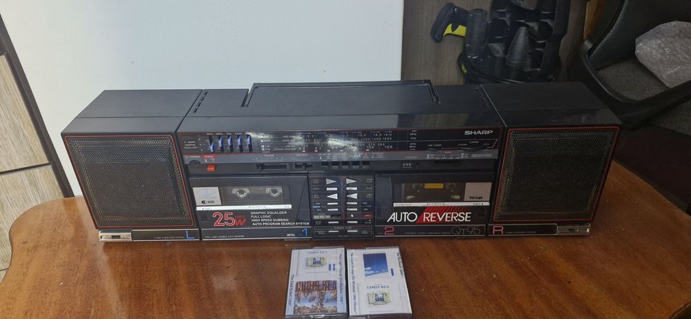 В продаже Sharp QT95H