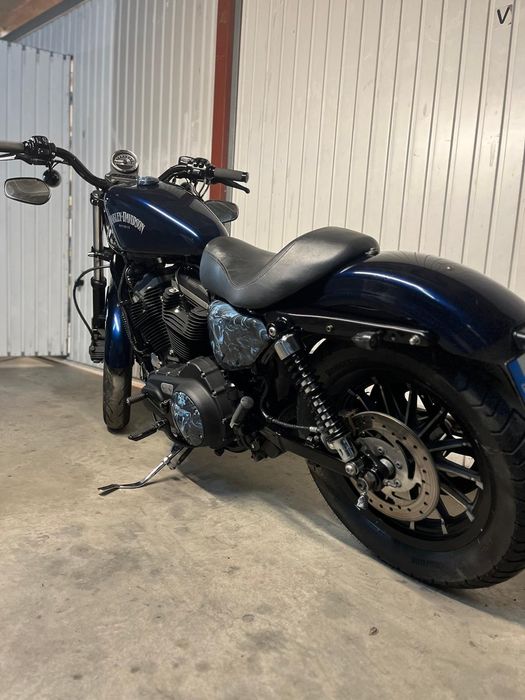 Harley  883  superlow