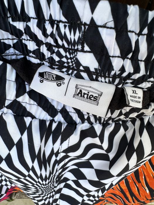 Calções Vans x Aries XL