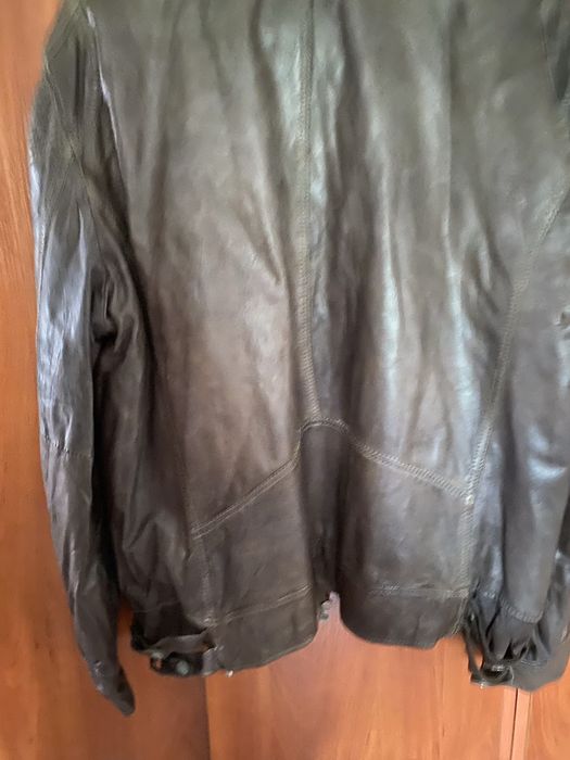 Новая кожанная куртка утепленная очень мягкая кожа