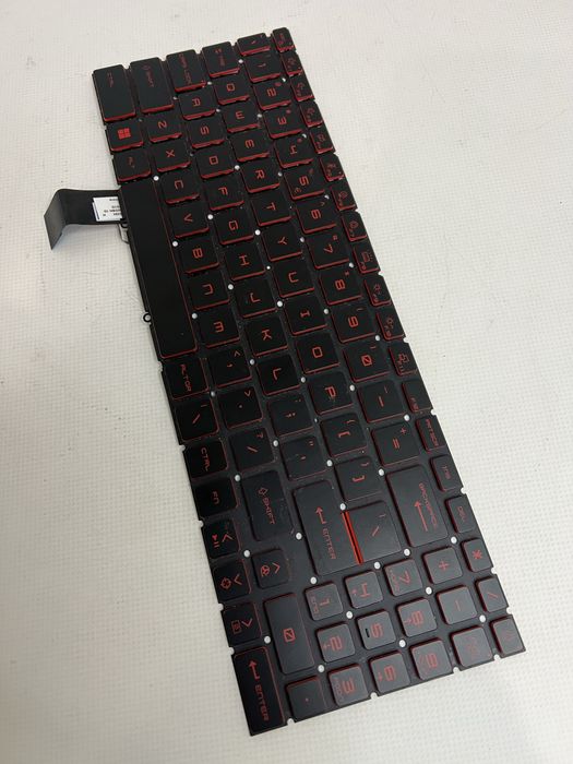 кнопки з клавіатури ноутбука MSI Katana.