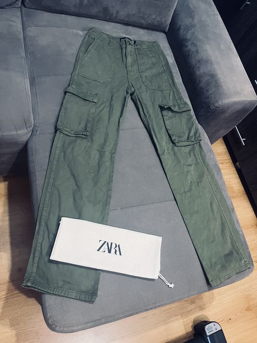 Stradivarius rozm xxs damskie spodnie khaki bojowki
