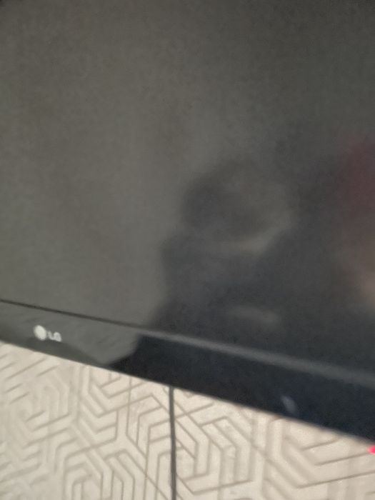 Продам телевизор большой