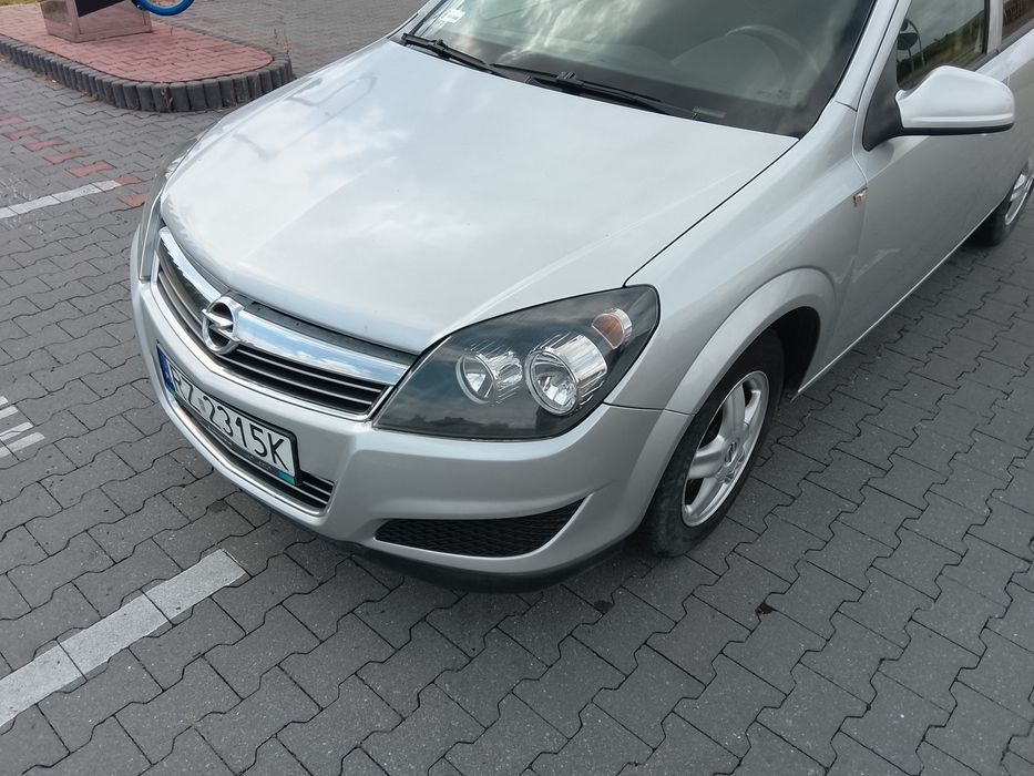 Opel Astra H 1.4 benzyna