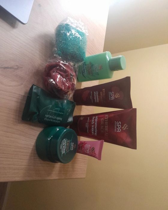 Mix kosmetyków z firmy " spa "