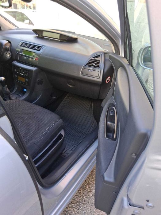 Citroen C4 1.4 Gasolina 152000Km
