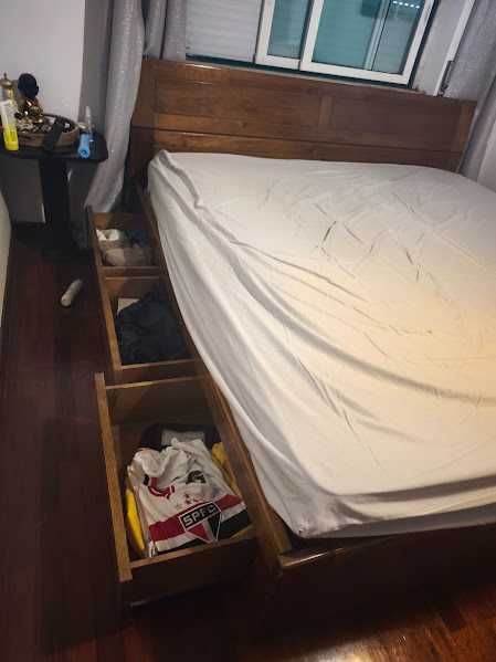 CAMA DE CASAL EM MADEIRA 2,15X2,10