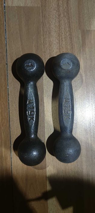 Продам гантели 1кг-10кг и гирю 24 кг