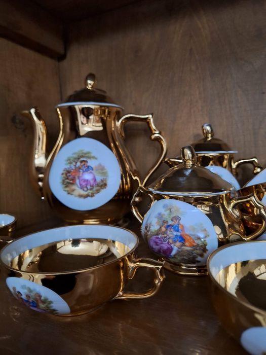 Serviços chá e café pintado mao e banhado em ouro