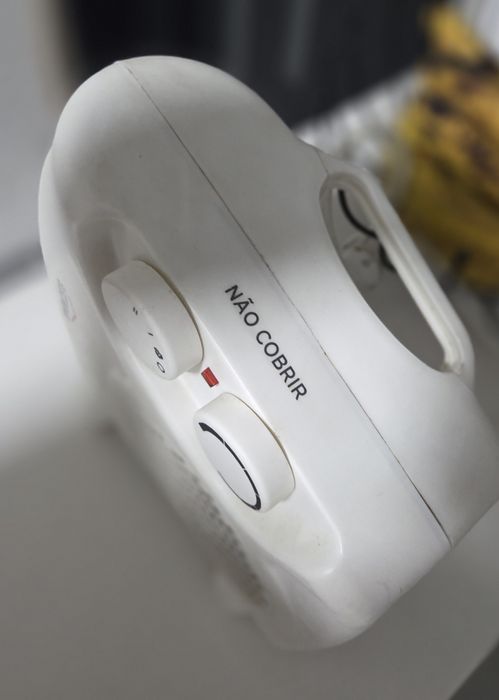 Aquecedor Elétrico Portátil ELECTRONIA – Calor Instantâneo!