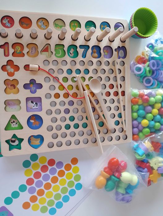 Drewniana układanka montessori rybki kulki mozaika sorter