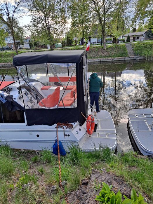 jacht motorowy Janmor 920 HB