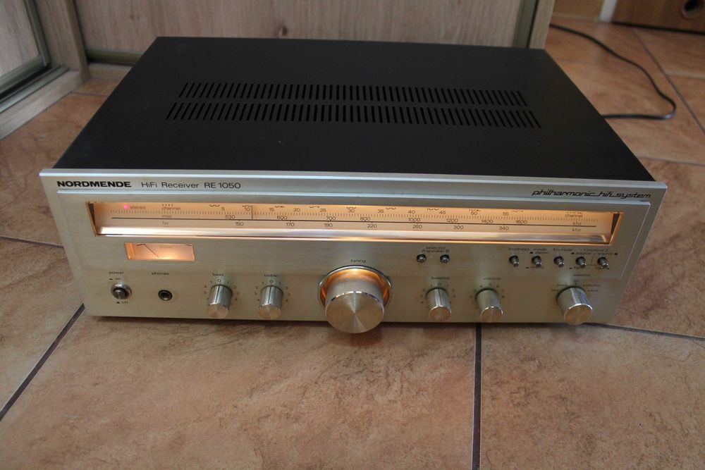 Piękny Amplituner Stereo Nordmende RE 1050