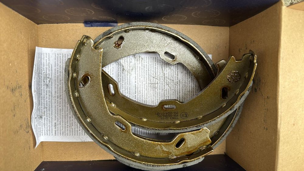 гальмівні колодки  Mercedes-Benz W220 S-Class