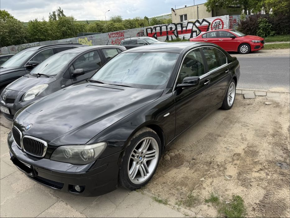 BMW 745 Lift 4.4