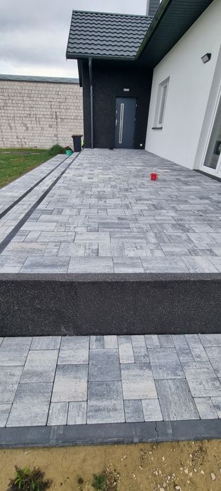 Ukladanie kostki brukowej