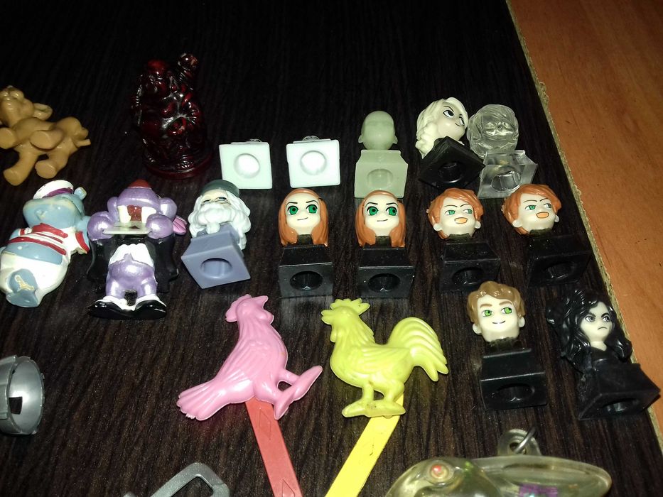 Фігурки. Кіндери. Кіндер-сюрприз для колекціонування