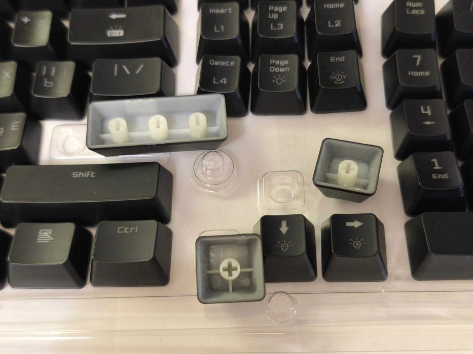 Кейкапи Hator Rockfall EVO HTK-610 (104 кл., ABS, Cherry MX) — оригінал