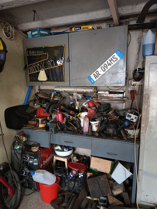 Garaż murowany z warsztatem