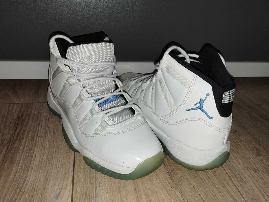 Nike Air Jordan 11 Retro size 36,5