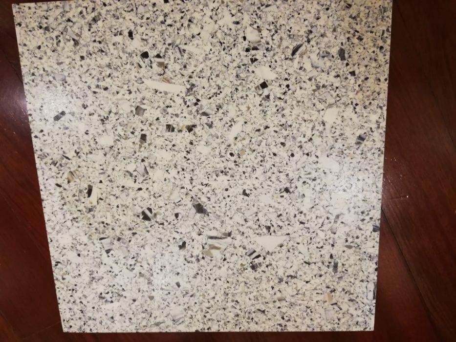 Caixas de chão mosaicos da marca Vinil Nafco