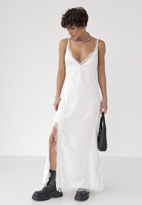 Сатинова сукня на бретелях