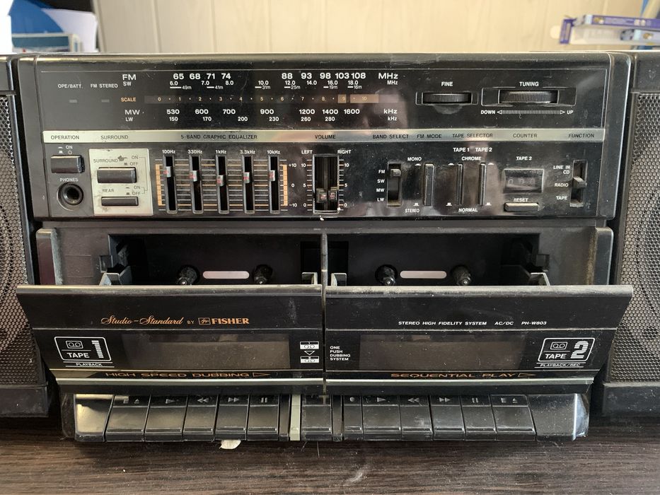 Продам магнітофон FISHER