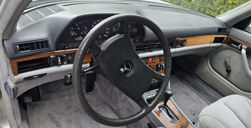 Mercedes S Klasa W126 1984