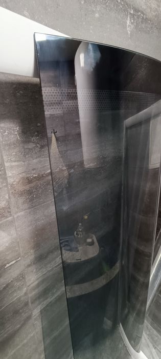 Стекла каленые, для душевой кабины