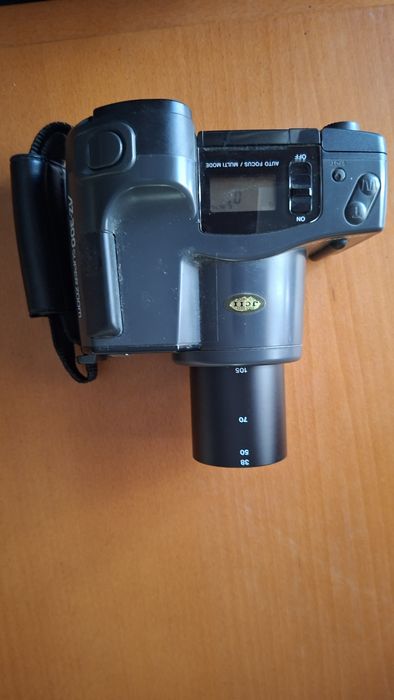 Máquina fotográfica rolo Olympus