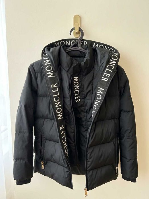 Мужской пуховик Moncler