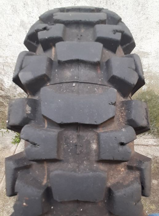 Pneus de moto para todo terreno