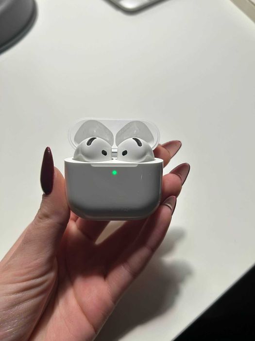 Słuchawki Apple AirPods 4