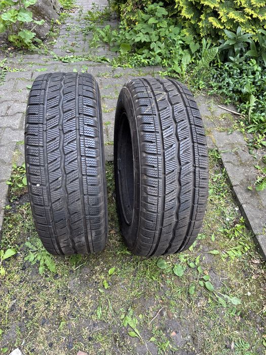 Opony Zimowe Dostawcze Hankook 215/65R16C DOT 4422 Para 2 szt.