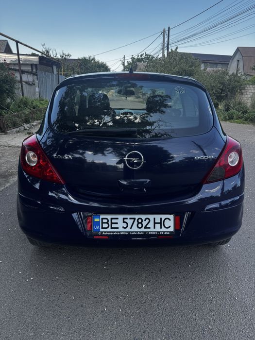 Продам Opel Corsa 2009 год 1л Бензин Механика-5ст