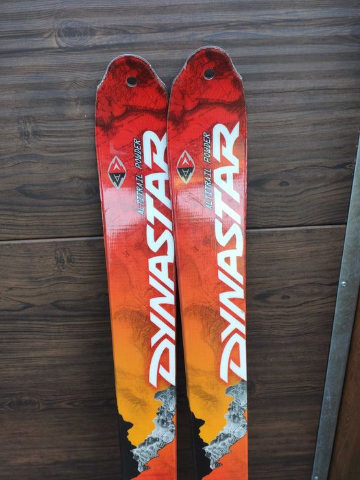 Narty skiturowe DYNASTAR