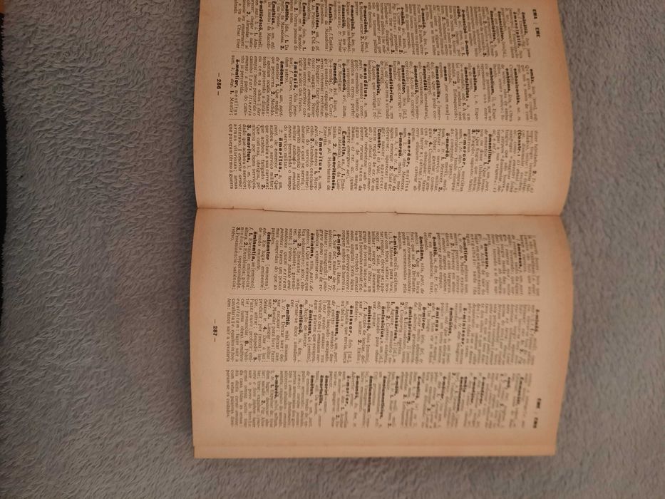Dicionário Latim-portugues ed. 1942