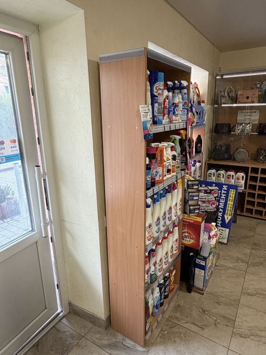Продаються стелажі з магазину