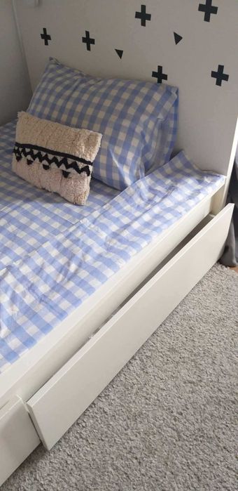 Cama solteiro IKEA modelo MALM