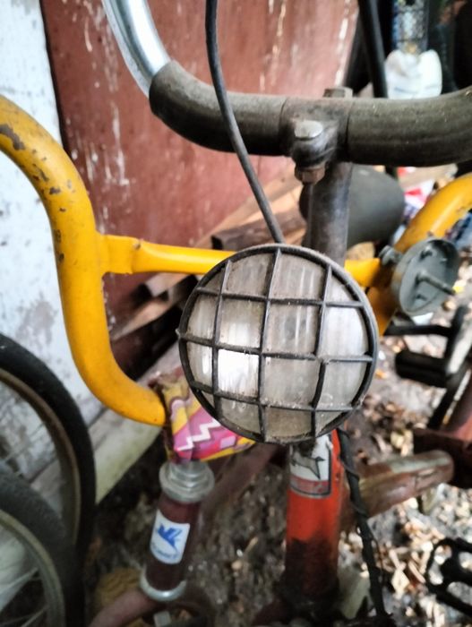 Lampki rowerowe z PRL-u