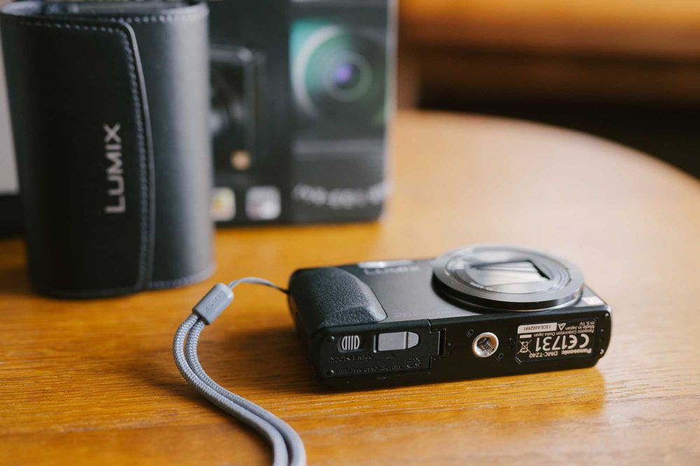 Panasonic Lumix DMC-TZ40 - edição Special Pack